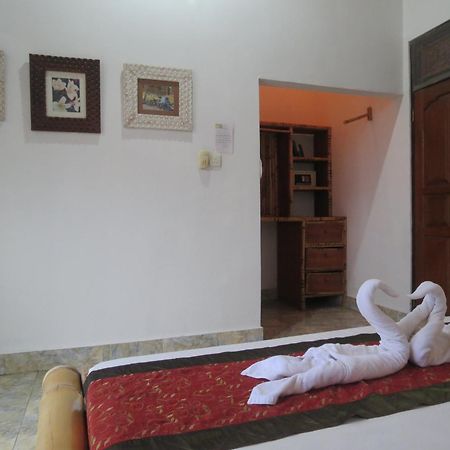 Lemon House Hostel Падангбай Екстериор снимка