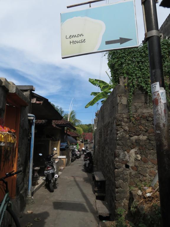 Lemon House Hostel Падангбай Екстериор снимка