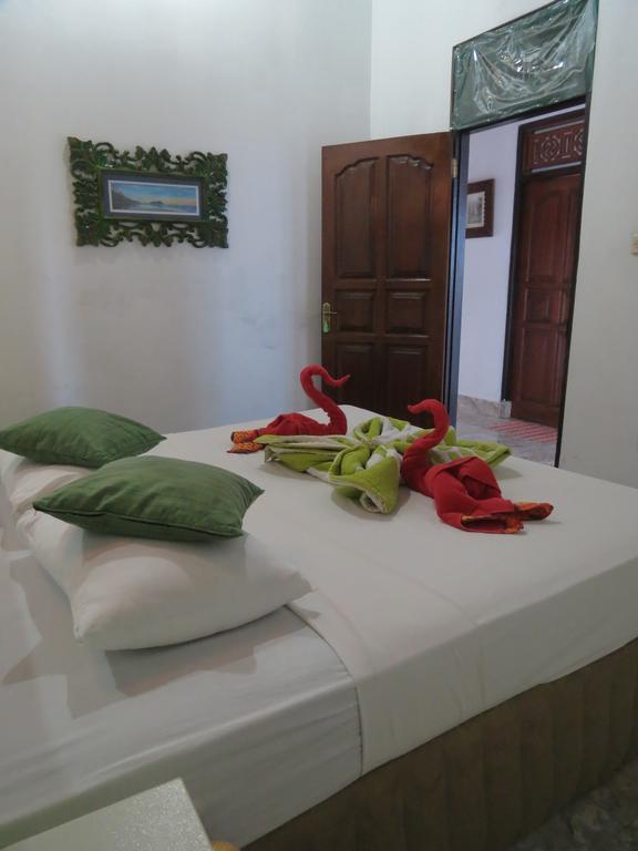 Lemon House Hostel Падангбай Екстериор снимка